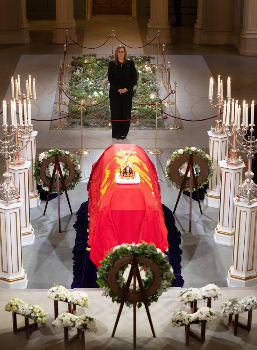 Participation of Her Excellency the Ambassador in the official ceremony for the presentation of condolences on the passing of King Harald V